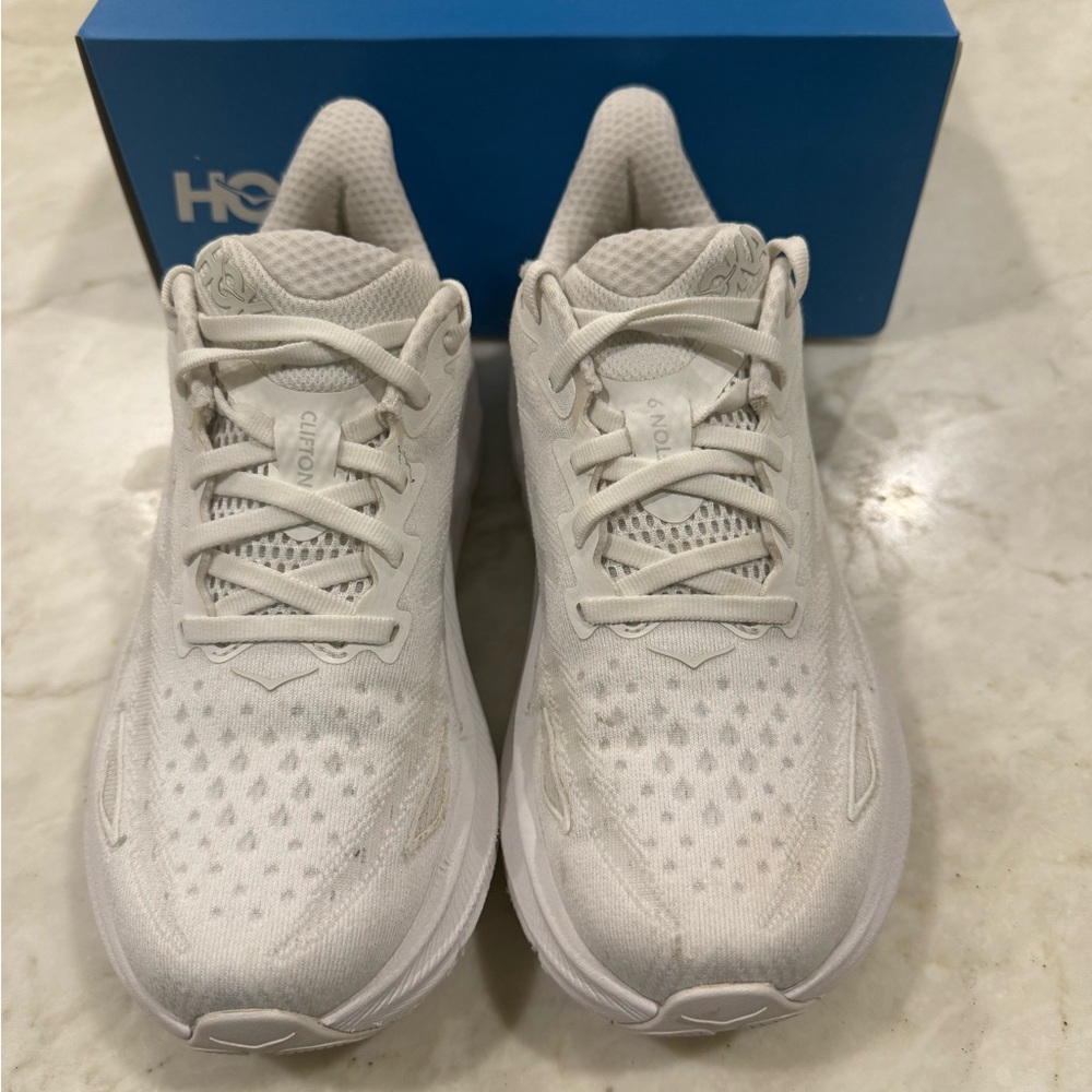 Hoka Clifton 9 Wide